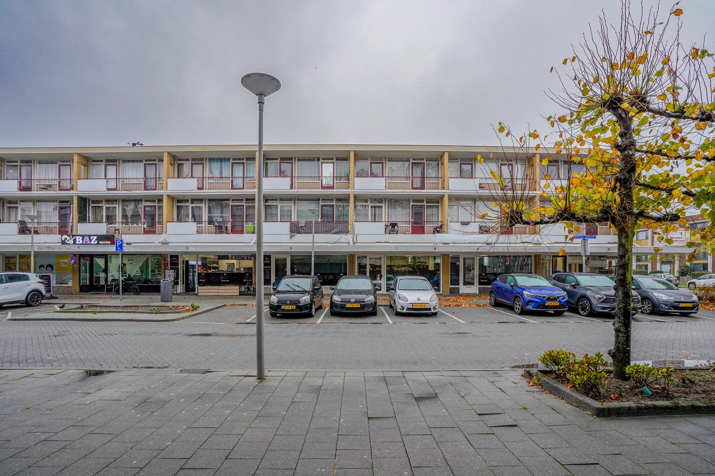 View photo 5 of WILHELM TELLPLAATS 60-78