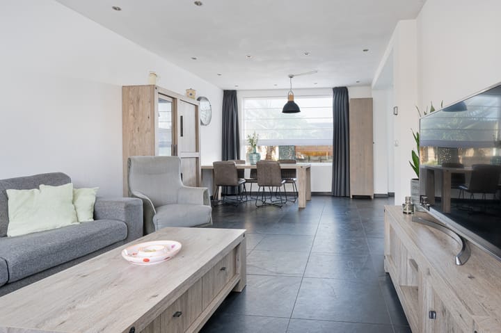 Photo 7 of Heistraat 28