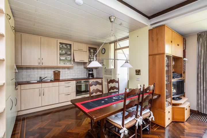 Foto 12 van Van Lentestraat 50