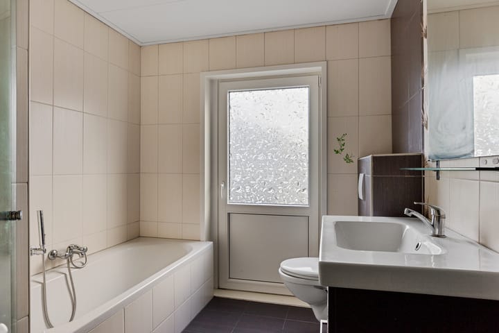 Photo 4 of Oldenzaalsestraat 230