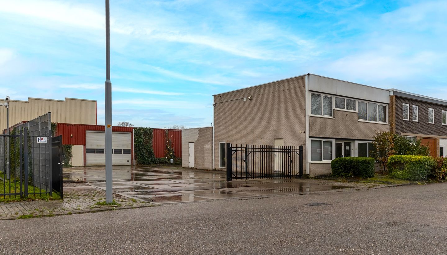 Bekijk foto 2 van Bijlmermeerstraat 5