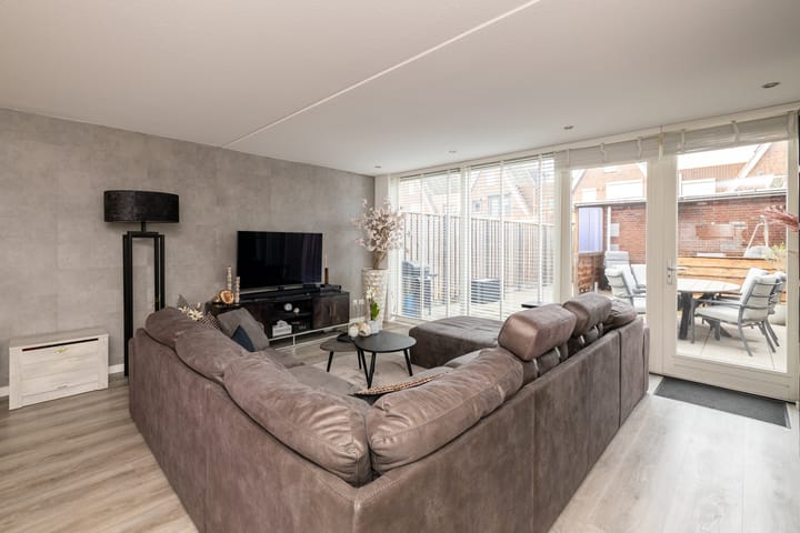 Photo 9 of Bloemenlaan 48