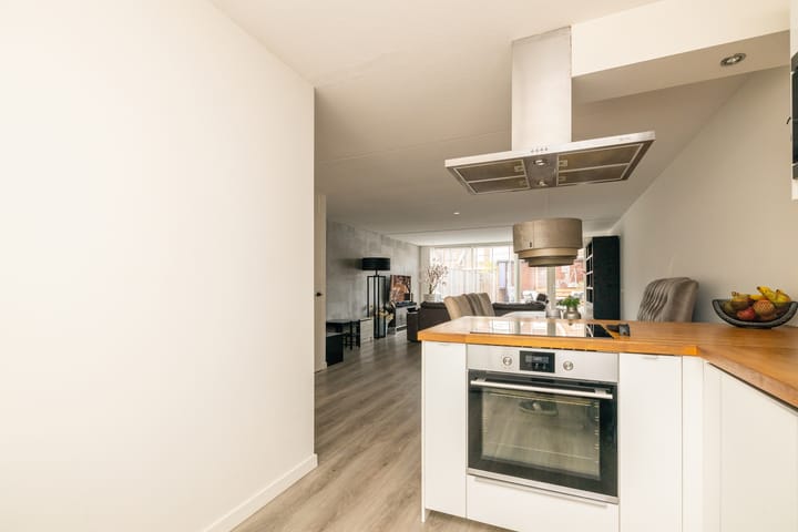 Photo 16 of Bloemenlaan 48