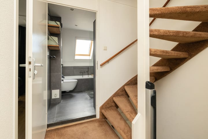 Photo 21 of Bloemenlaan 48