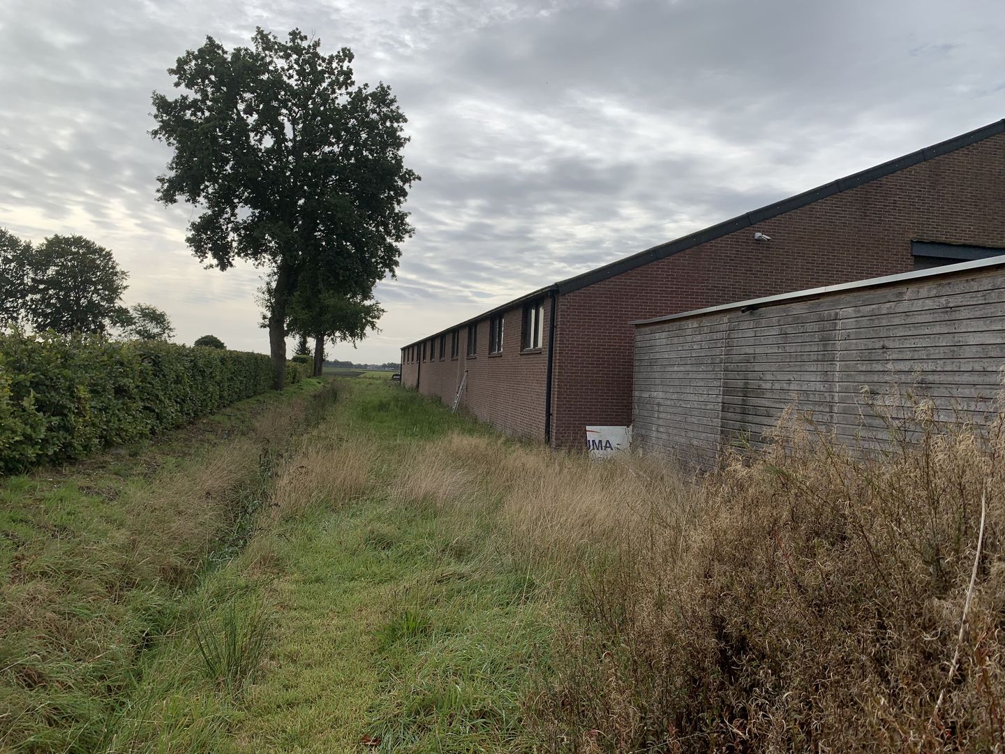 Bekijk foto 2 van Hoofdweg