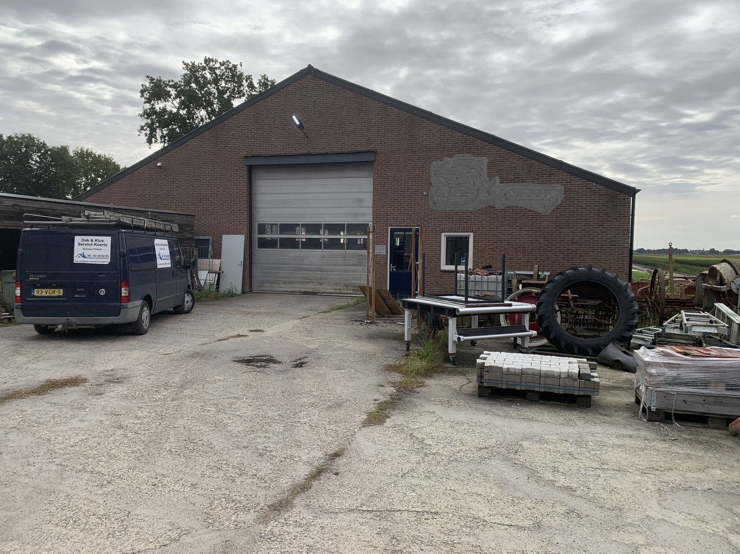 Bekijk foto 1 van Hoofdweg