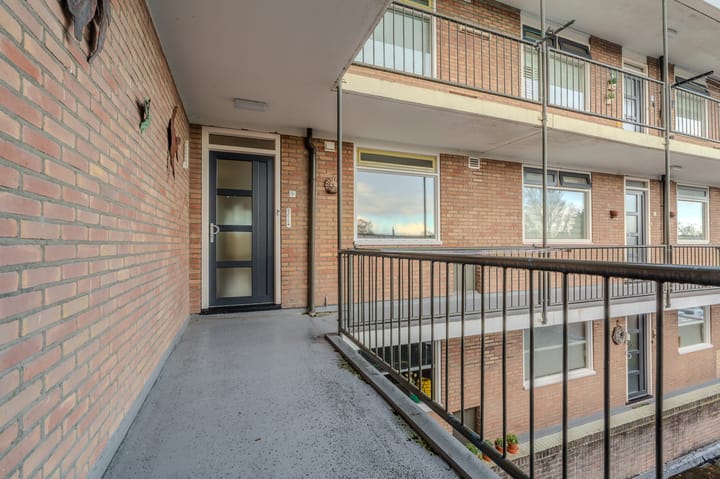 Photo 16 of Hoofdstraat 9