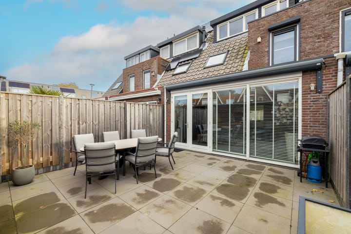 Photo 38 of Bloemenlaan 48