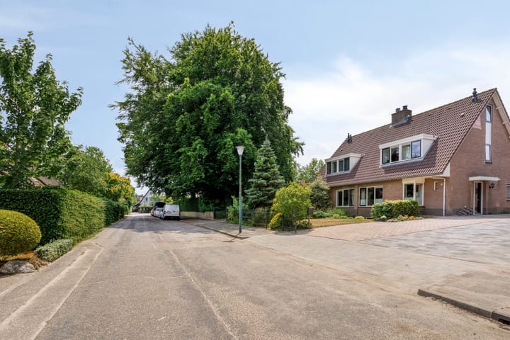 Photo 47 of Meent 29