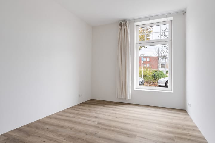 Foto 15 van Emmakade 147