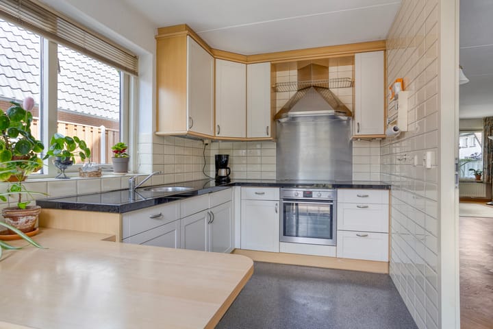 Photo 10 of Meent 29