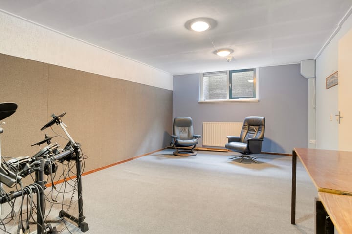 Photo 32 of Meent 29