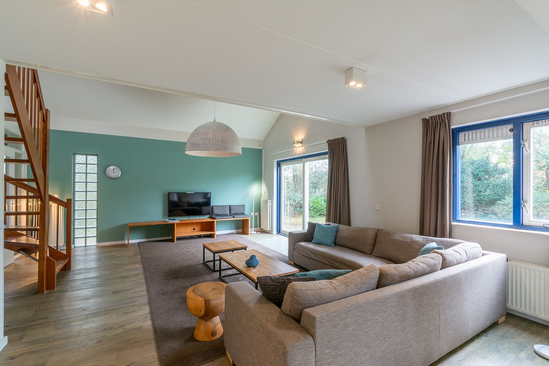 Foto 6 van Ooghduyne 16-17