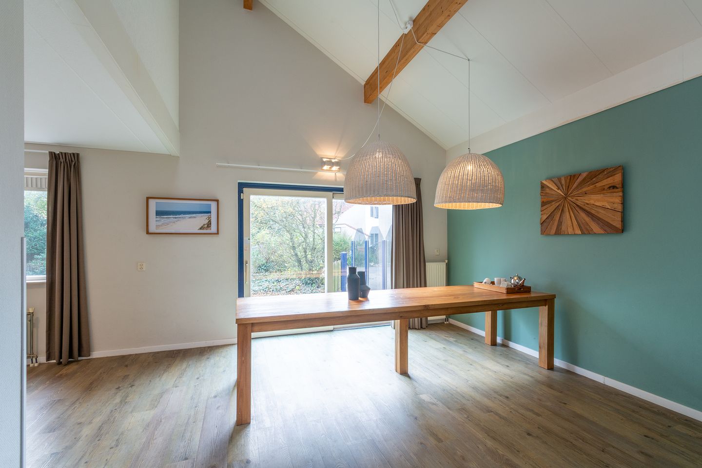 Foto 10 van Ooghduyne 16-17