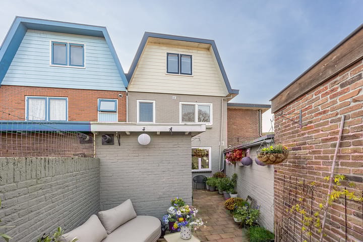 Photo 13 of Burgemeester van Nienesstraat 30