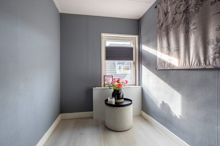 Photo 19 of Burgemeester van Nienesstraat 30