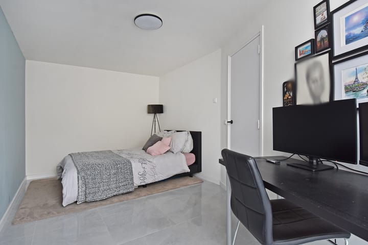 Photo 14 of Fivelingo 42