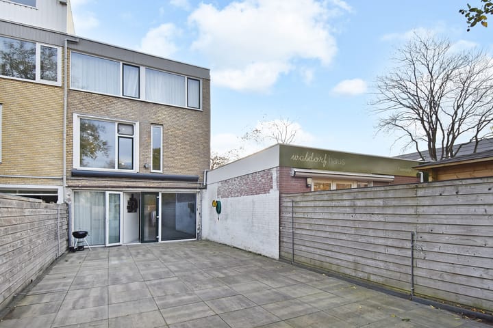 Photo 17 of Fivelingo 42