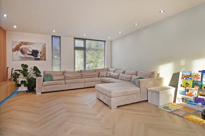 Photo 20 of Fivelingo 42