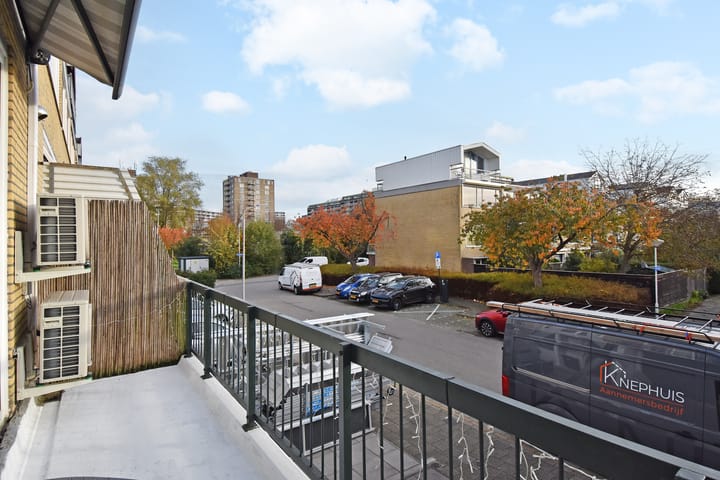 Photo 25 of Fivelingo 42