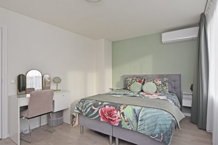 Photo 31 of Fivelingo 42