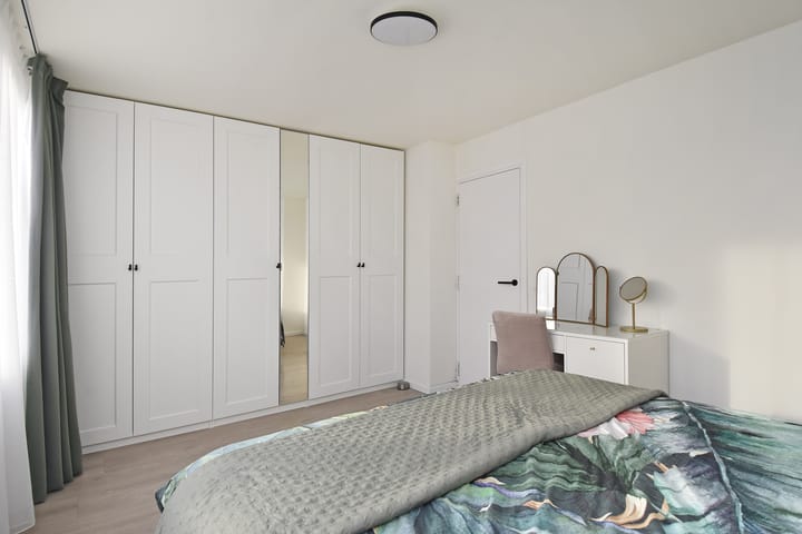 Photo 32 of Fivelingo 42