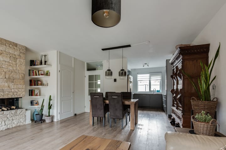 Photo 14 of Valeriaan 3