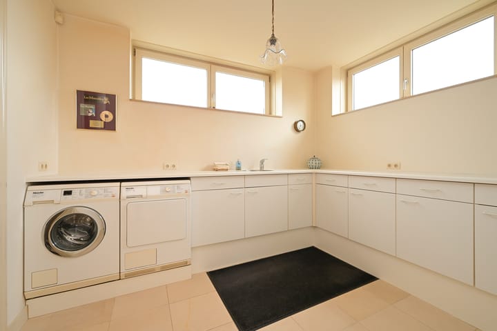 Foto 20 van Alexander Gogelweg 18-E