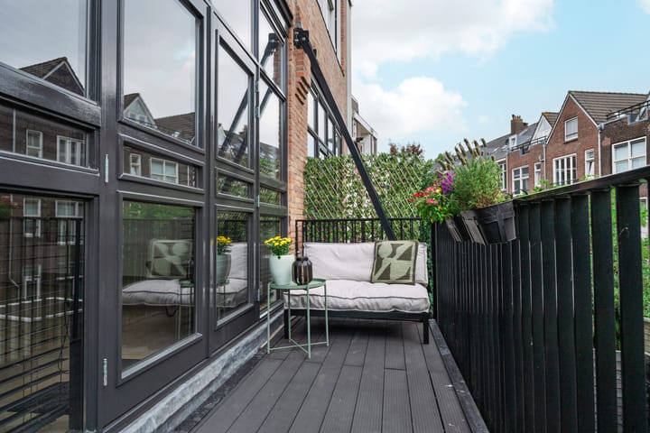 Foto 32 van Nieuwe Crooswijkseweg 44-A