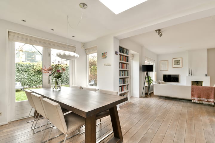 Photo 9 of Petersburg 16