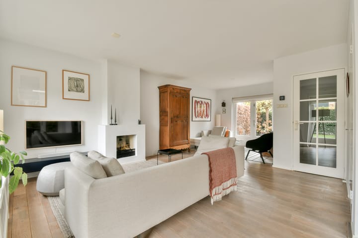 Photo 6 of Petersburg 16