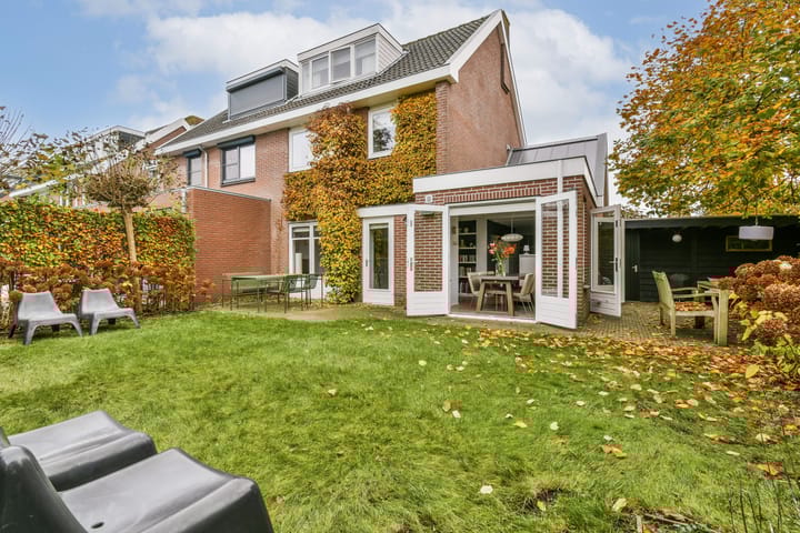 Photo 15 of Petersburg 16