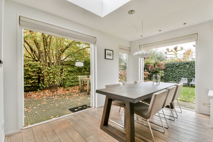 Photo 13 of Petersburg 16