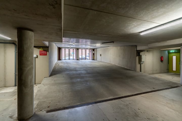 Photo 4 of Voorsterbeeklaan 9