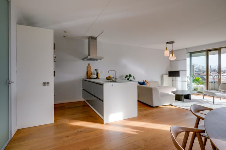 Photo 12 of Voorsterbeeklaan 9