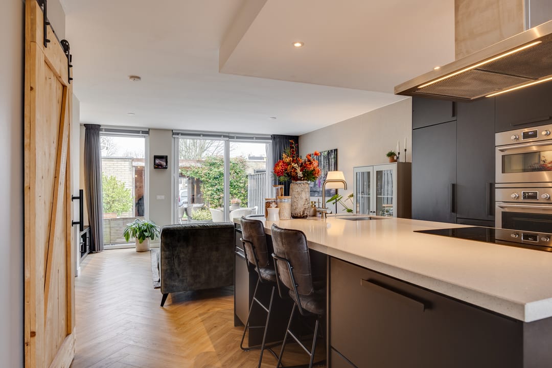 Photo 8 of Clarenburg 50