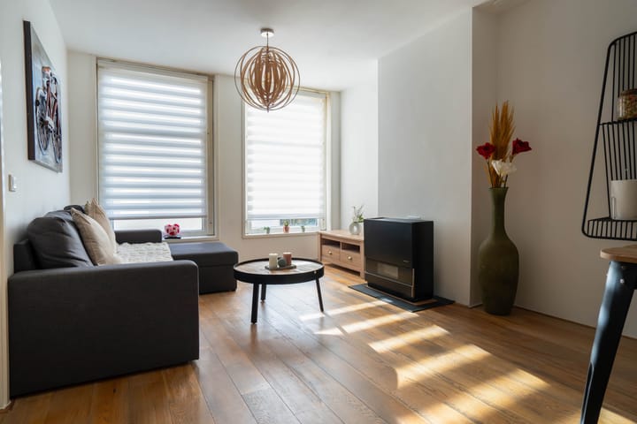 Photo 8 of Kinkerstraat 67-3A