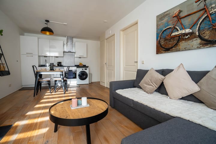 Photo 11 of Kinkerstraat 67-3A