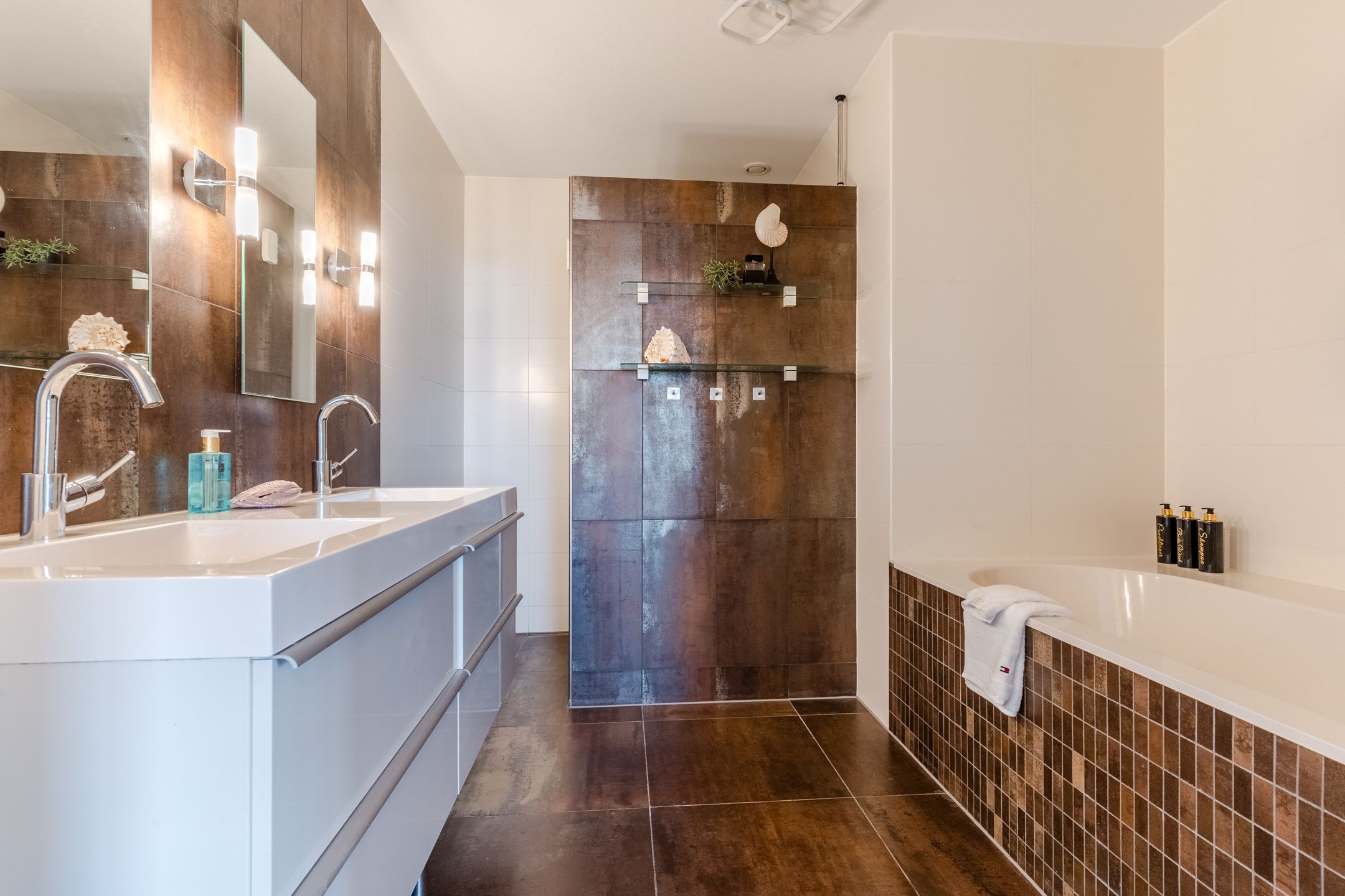 Foto 33 van Emmasingel 31-173