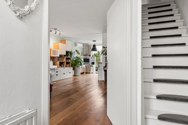 Photo 9 of Dovenetel 13