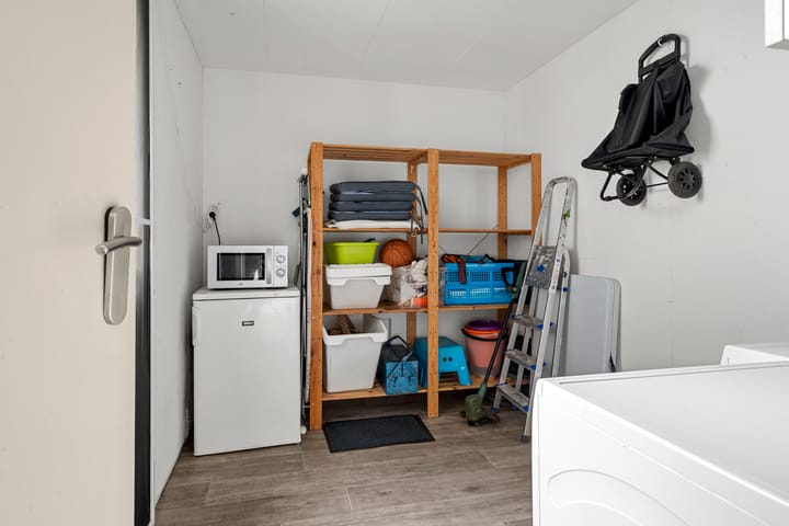 Photo 24 of Dovenetel 13