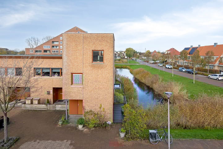 Photo 37 of Riederwerf 1