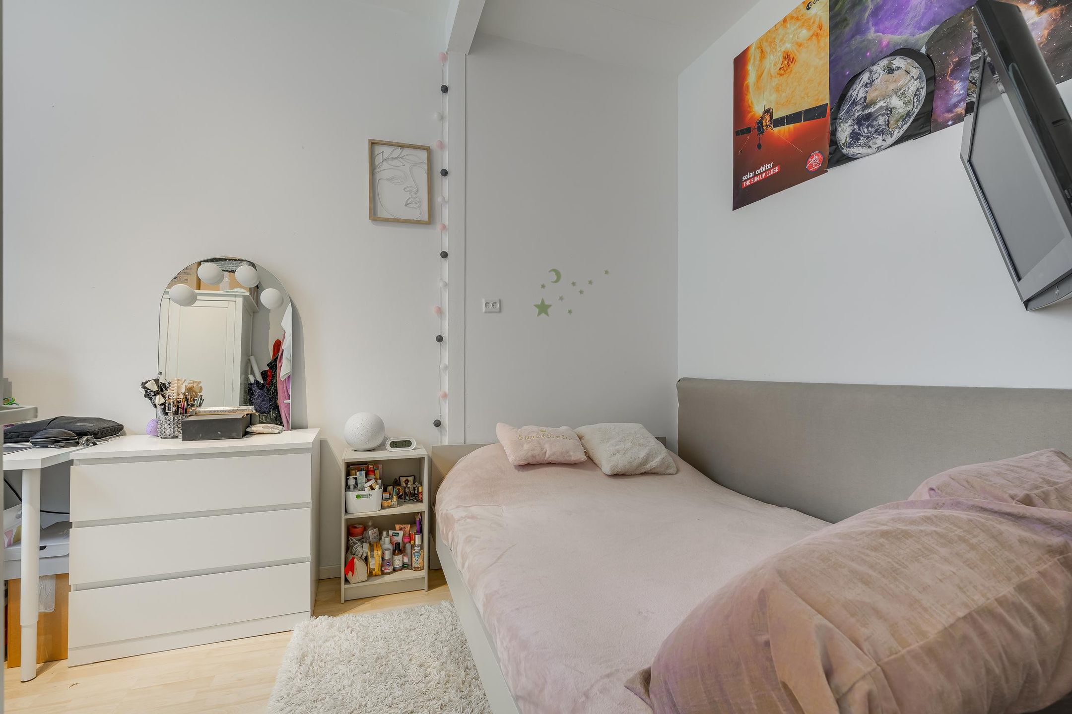 Foto 21 van Warmoezierstraat 12