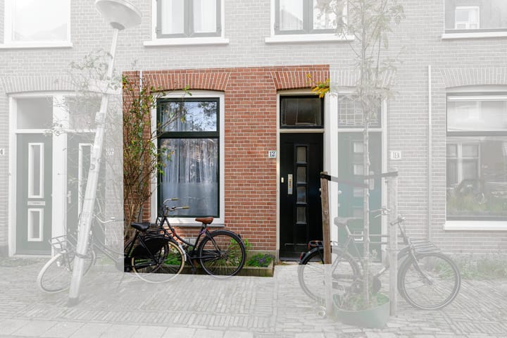 Photo 25 of Warmoezierstraat 12