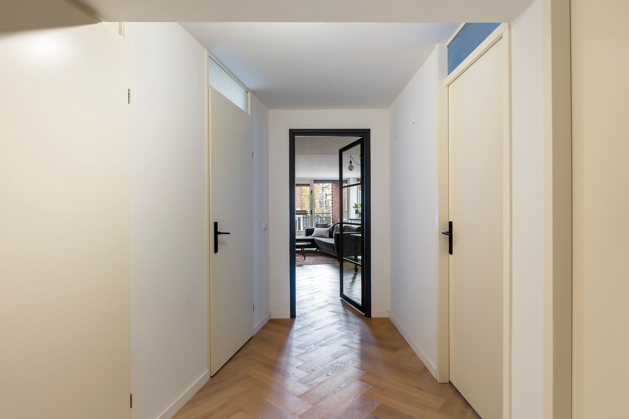 Photo 9 of Minnemastraat 10