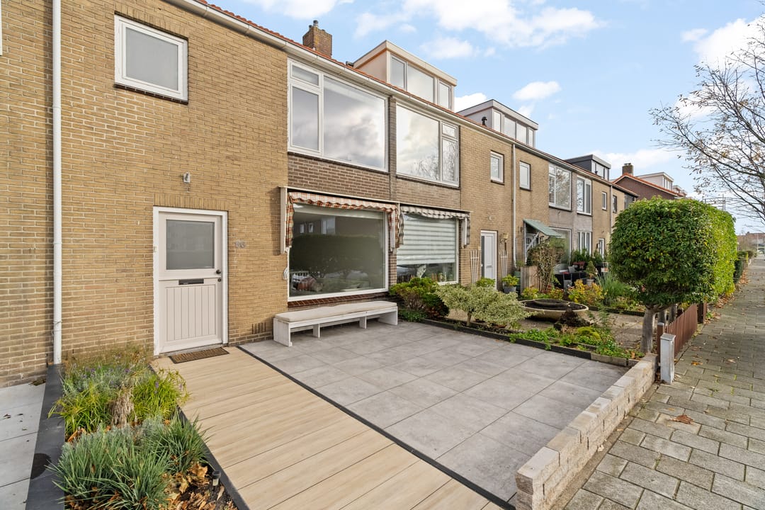 Foto 2 van Dr. Hadriaan van Neslaan 86