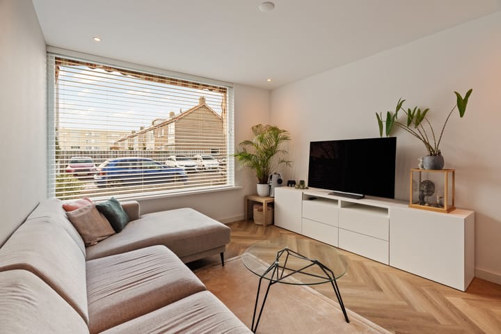 Photo 7 of Dr. Hadriaan van Neslaan 86