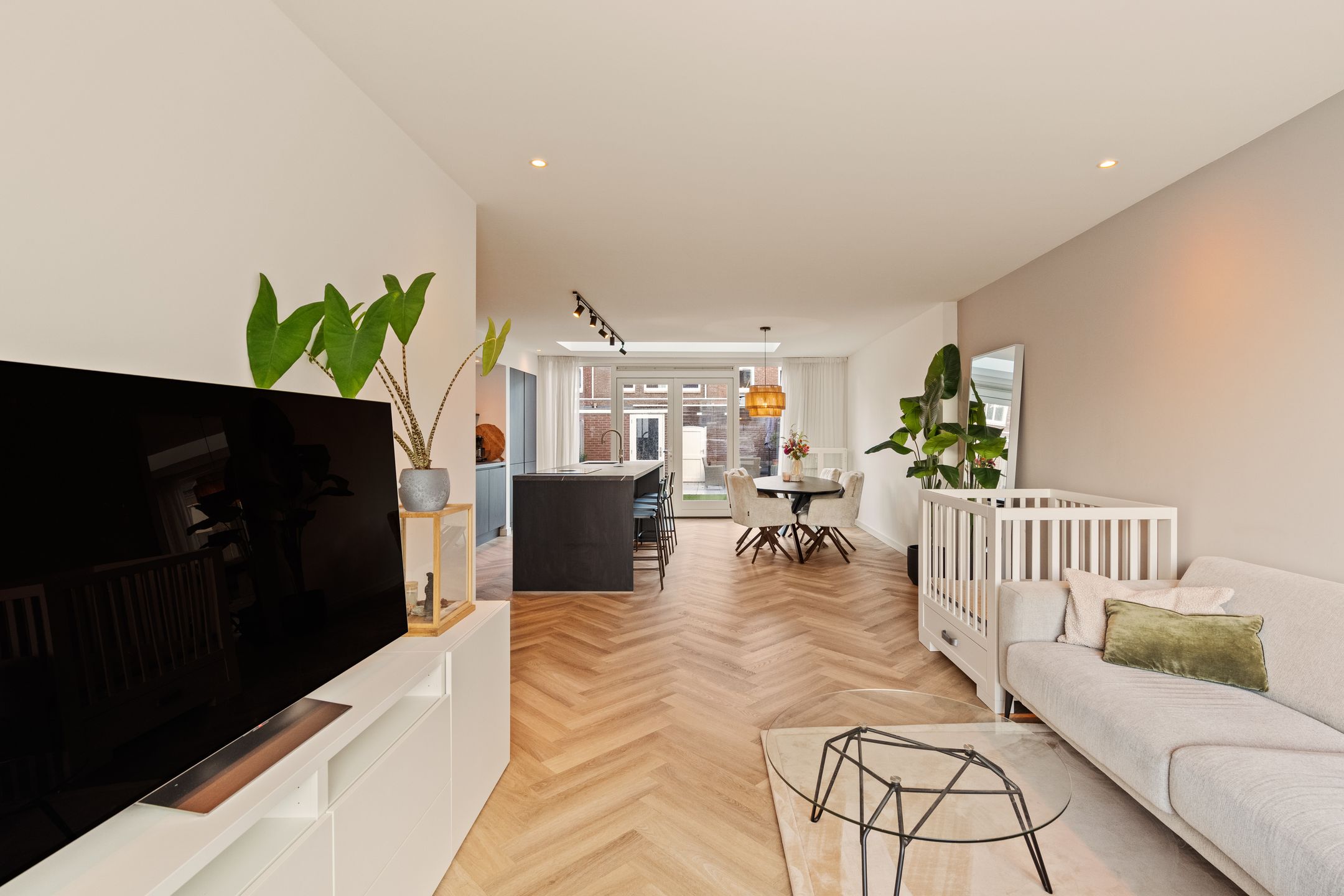 Foto 9 van Dr. Hadriaan van Neslaan 86