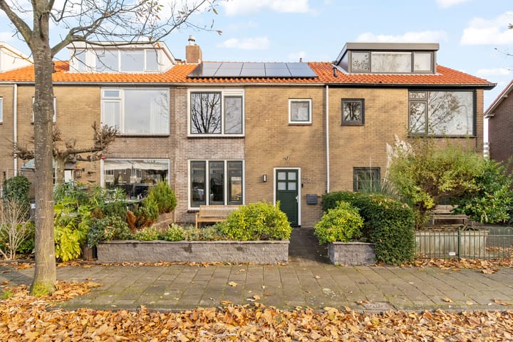 Photo 4 of Dr. Hadriaan van Neslaan 80