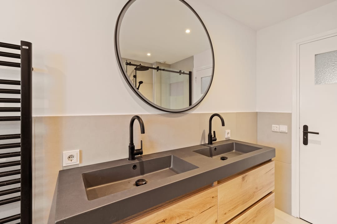 Foto 23 van Dr. Hadriaan van Neslaan 86